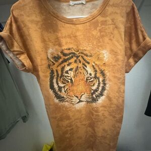 Orange Tiger Graphic T-Shirt